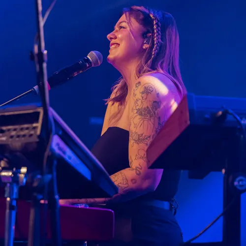 Louane au Live Alouette à Veigné - 3.12.2024