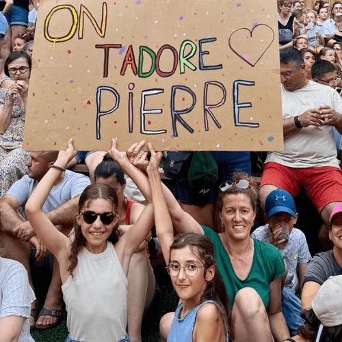 Le public du Festival de Poupet lors du concert de Pierre Garnier le 1er juillet 2025