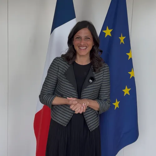 Grand entretien avec Eléonore Caroit, une ministre au cœur de...