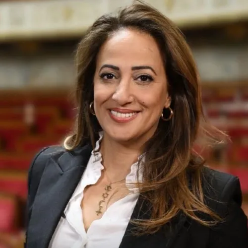 GRAND ANGLE : AVEC  AMÉLIA LAKRAFI SUR LES DROITS DE DOUANE DE TRUMP