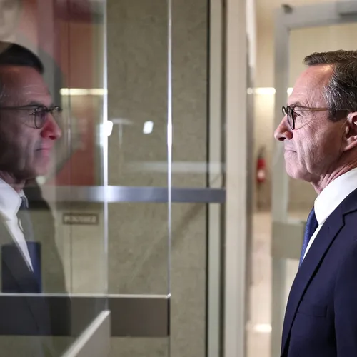 نشرة المساء 