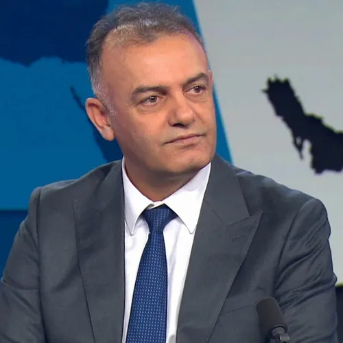  Le désarmement des groupes armés pour renforcer la souveraineté du...