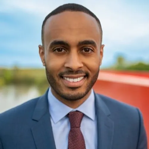 Karim Ziabat, candidat aux élections législatives dans la 10e...