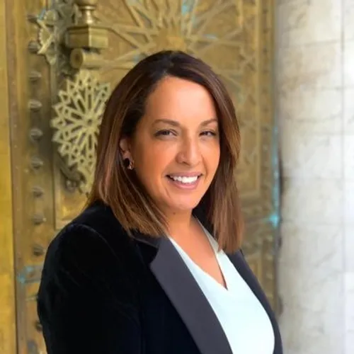 Naïma Sifer, candidate de la majorité présidentielle dans la 2e...