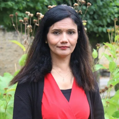 Afghanistan sous les talibans : Chela Noori témoigne d’un pays...