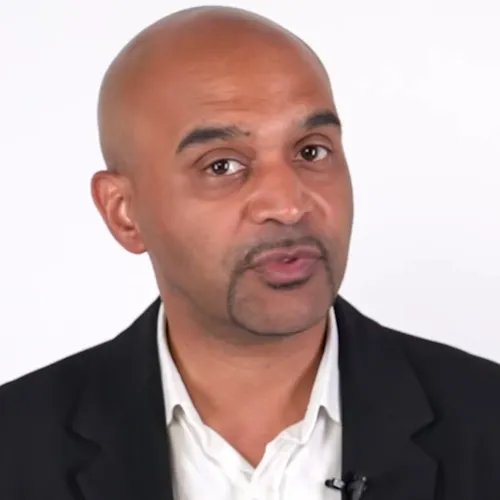 Procès à Paris : 16 militants d’ultradroite jugés pour des projets...