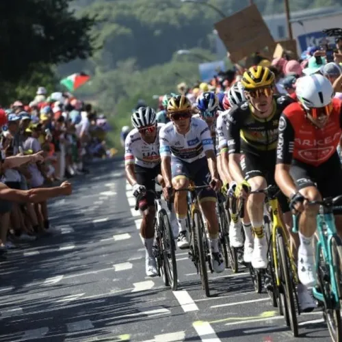 Tour de France : Pogacar à terre, Abrahamsen vainqueur et incident...