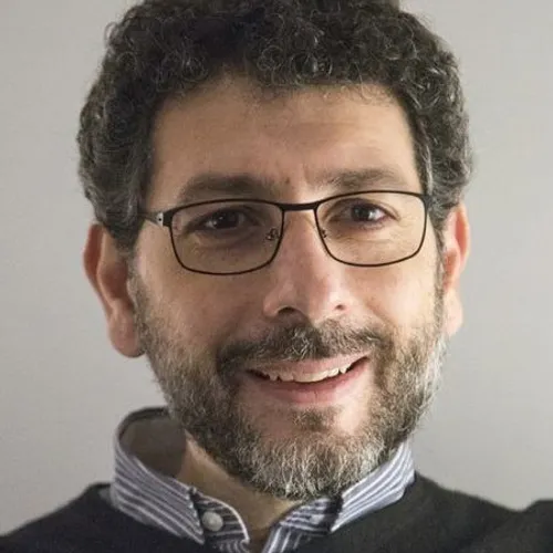 Likaat avec Ziad Majed,  professeur à l’université américaine à Paris 