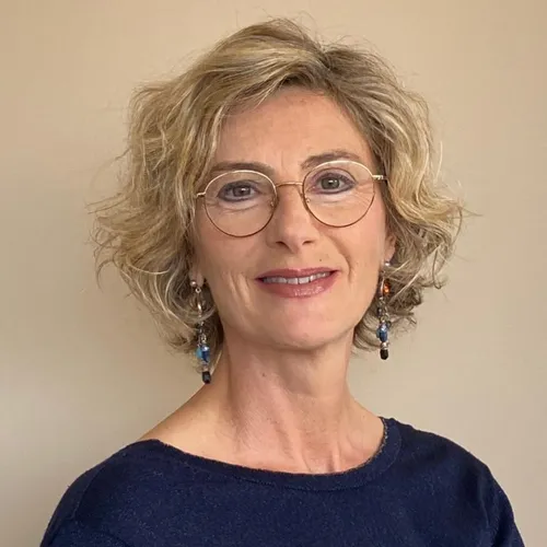 Les impacts de l’endométriose sur les relations sociales et...