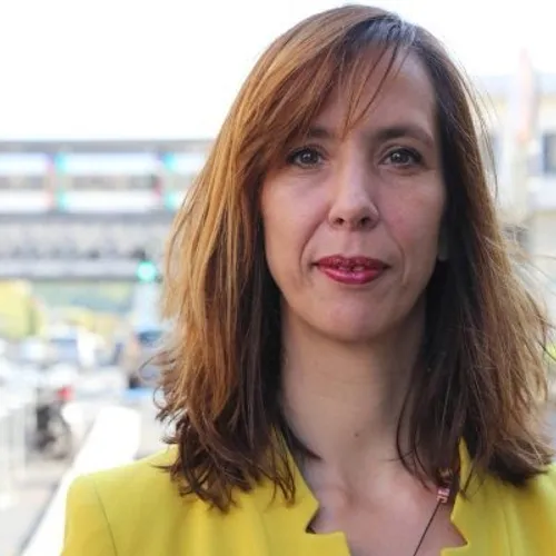  Albane Gaillot, députée du Val de Marne