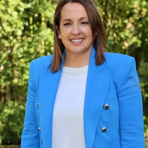 Les activités de l'été à Angerville avec Naïma Sifer