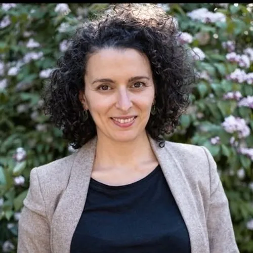 Nadhéra BELETRECHE, candidate de la NUPES dans l’Essonne