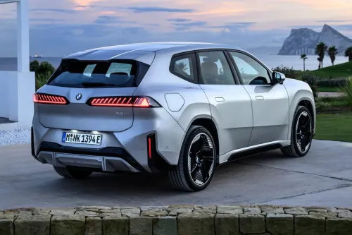 BMW iX3 : Recharge ultra-rapide et autonomie de 805 km