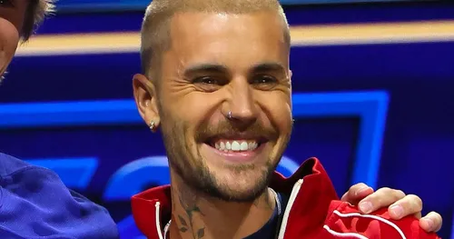 Justin Bieber rejoint Shakira, Madonna, BTS et Burna Boy pour le...