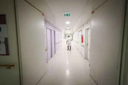 Une infirmière filme des vidéos pédopornographiques de nourrissons