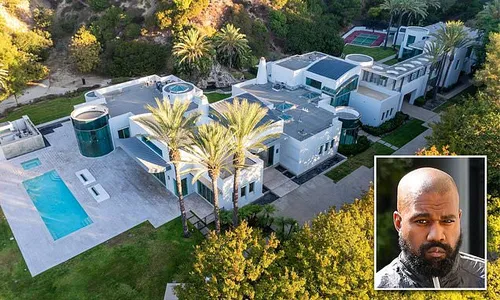 Kanye West jugé responsable des blessures d'un ouvrier. Les jurés...