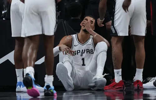 Wembanyama en playoffs : Commotion et défaite pour les Spurs