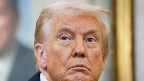 Trump suggère à l'Iran d'éliminer Los Angeles et San Diego