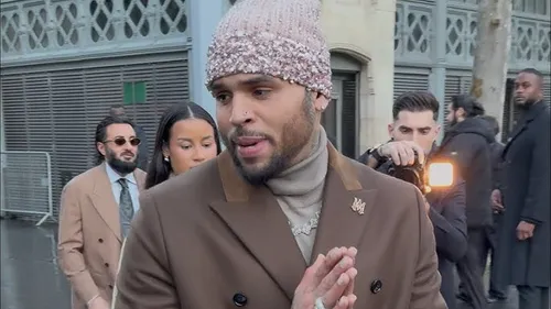Chris Brown dévoile son nouvel album « Brown » avec NBA YoungBoy et...