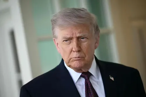 Destitution de Donald Trump : Les démocrates déposent un projet de...