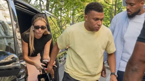 Kylian Mbappé et Ester Expósito bientôt mariés ?