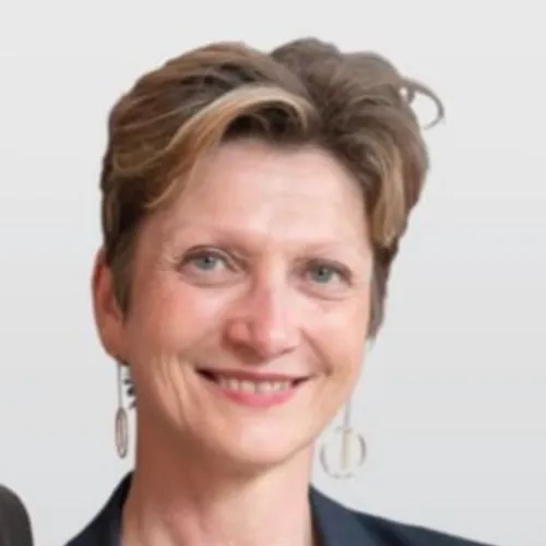 L'Invité De La Semaine - Lynda Lahalle