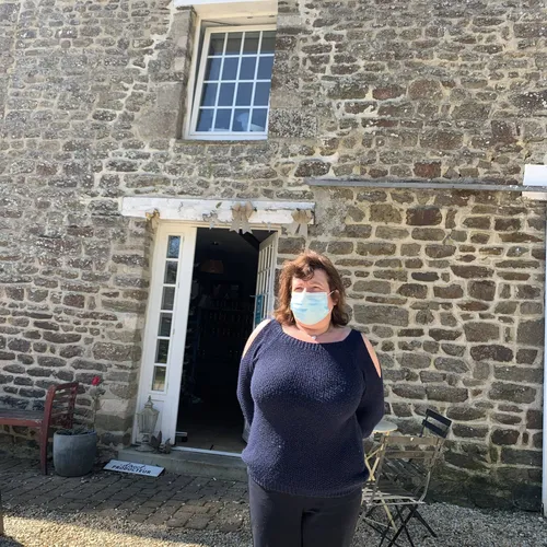 Suivez Le Guide - La Route Des Traditions