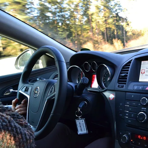 Véhicules de la diaspora : fin des passe-droits, l’Algérie impose...