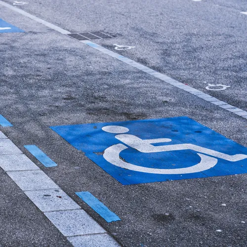 Ce qu’Emmanuel Macron doit annoncer pour le handicap à Bobigny !