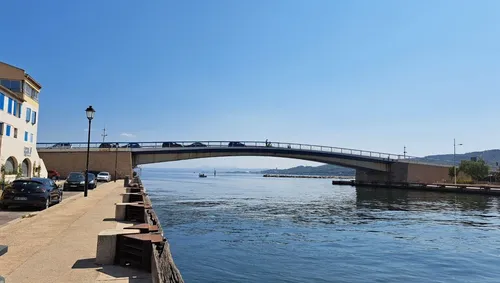 [ SOCIETE ] Des Plaisanciers Coincés à Martigues depuis Une Semaine...