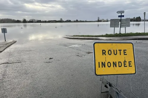 [ Faits divers ] Seize sapeurs-pompiers du Gard mobilisés après les...