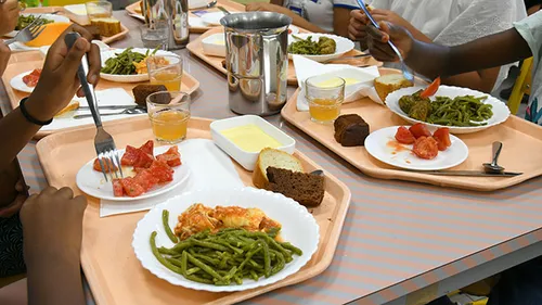 [ Société ] Cantine scolaire : le tarif unique à 50 centimes...