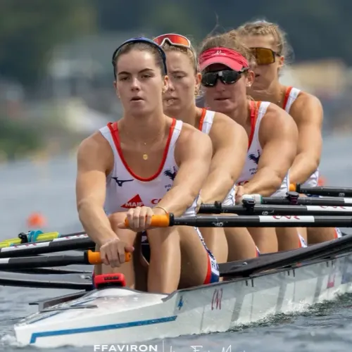[ SPORT ] La jeune rameuse du Cercle de l’Aviron de Marseille et...