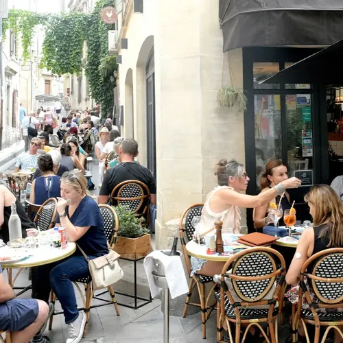 [ ECONOMIE - ARLES ] Arles : une saison "dégueulasse" pour les...