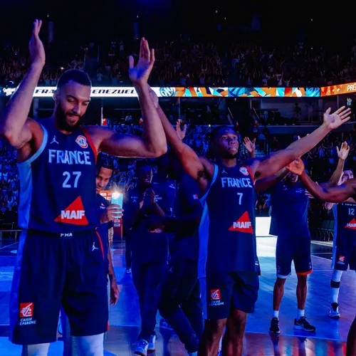 [ SPORT - BASKETBALL ] PREPARATION COUPE DU MONDE: LES BLEUS...