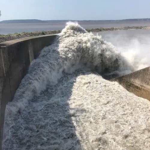[ SOCIÉTÉ ]: EDF face à la justice pour ses rejets dans l'étang de...