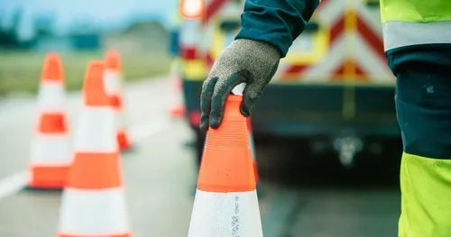 [ Sécurité ]  Agents des routes : l'État lance l'alerte avant les...