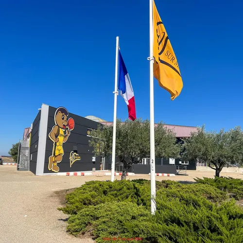 [ SOCIETE ] Une nouvelle dénomination pour la Halle des sports à...