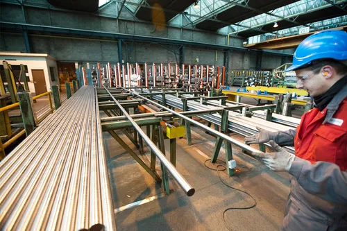 [ SOCIETE ] Les salariés de l’usine Ascométal de Fos présentent un...