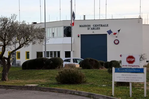 [ Justice ] Arles : Un détenu condamné à 5 ans de prison pour la...