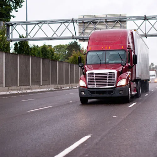 [ SOCIETE ]: Accident impressionnant en fin de matinée à Fos sur Mer