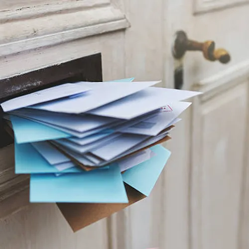 [ SOCIETE ]: Pensez à bien surveiller vos boîtes aux lettres et vos...