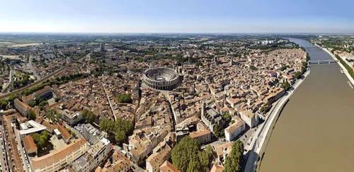 Arles face à la chaleur : quand l’été devient un véritable enjeu de...
