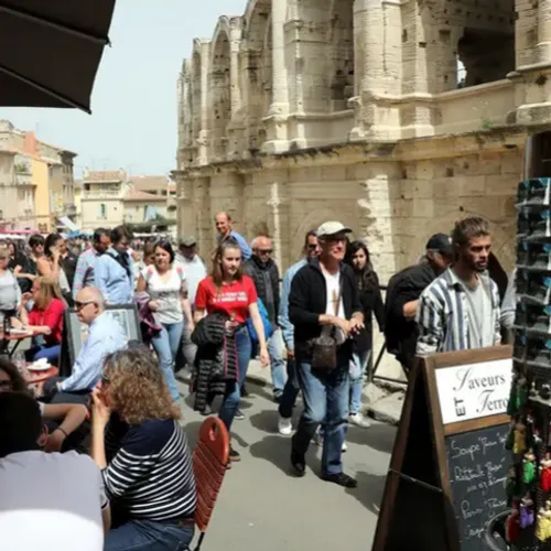 [ SOCIETE - ARLES ] Arles a perdu plus de 2 400 habitants en 6 ans