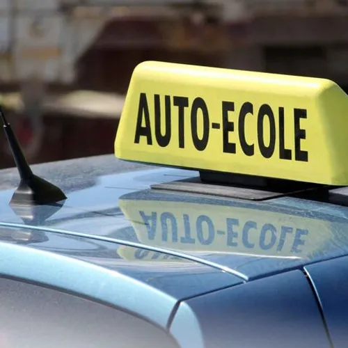 [ JUSTICE - BOUCHES DU RHONE ] Fraude au code de la route, un...