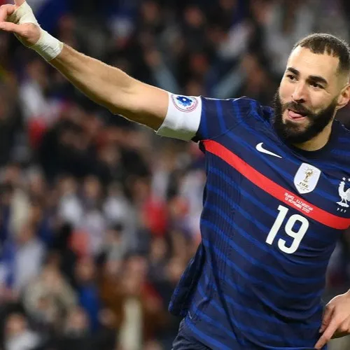 [ SPORT - FOOTBALL ] Karim Benzema porte plainte pour diffamation...