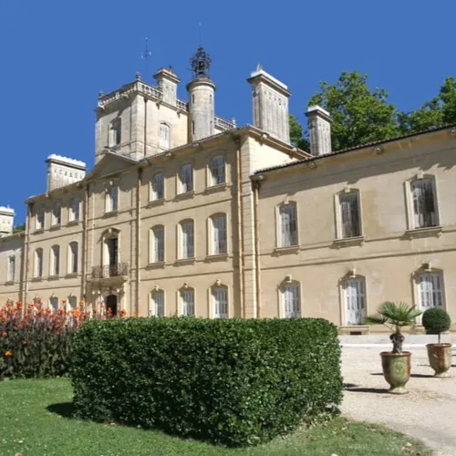 [ SOCIÉTÉ / CULTURE ]: Réouverture du Château d'Avignon