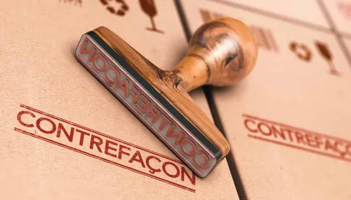 [ FAIT DIVERS ] Halte à la contrefaçon ! 