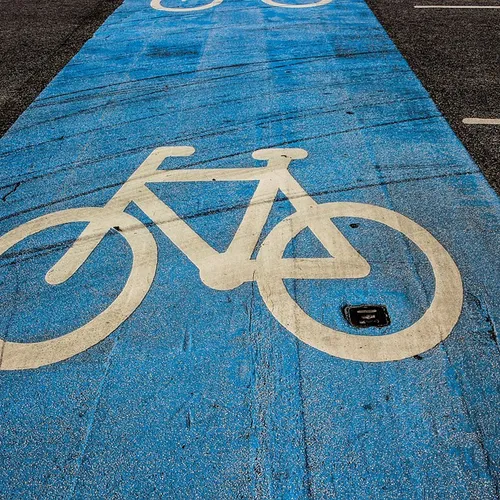 [ ECONOMIE ] CONSTRUCTIONS DE PISTE CYCLABLES