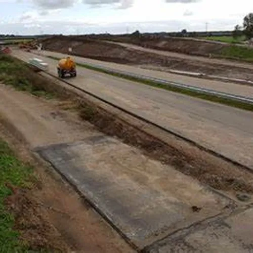 [ SOCIETE ]: La digue Arles - Tarascon vient d’être inaugurée !